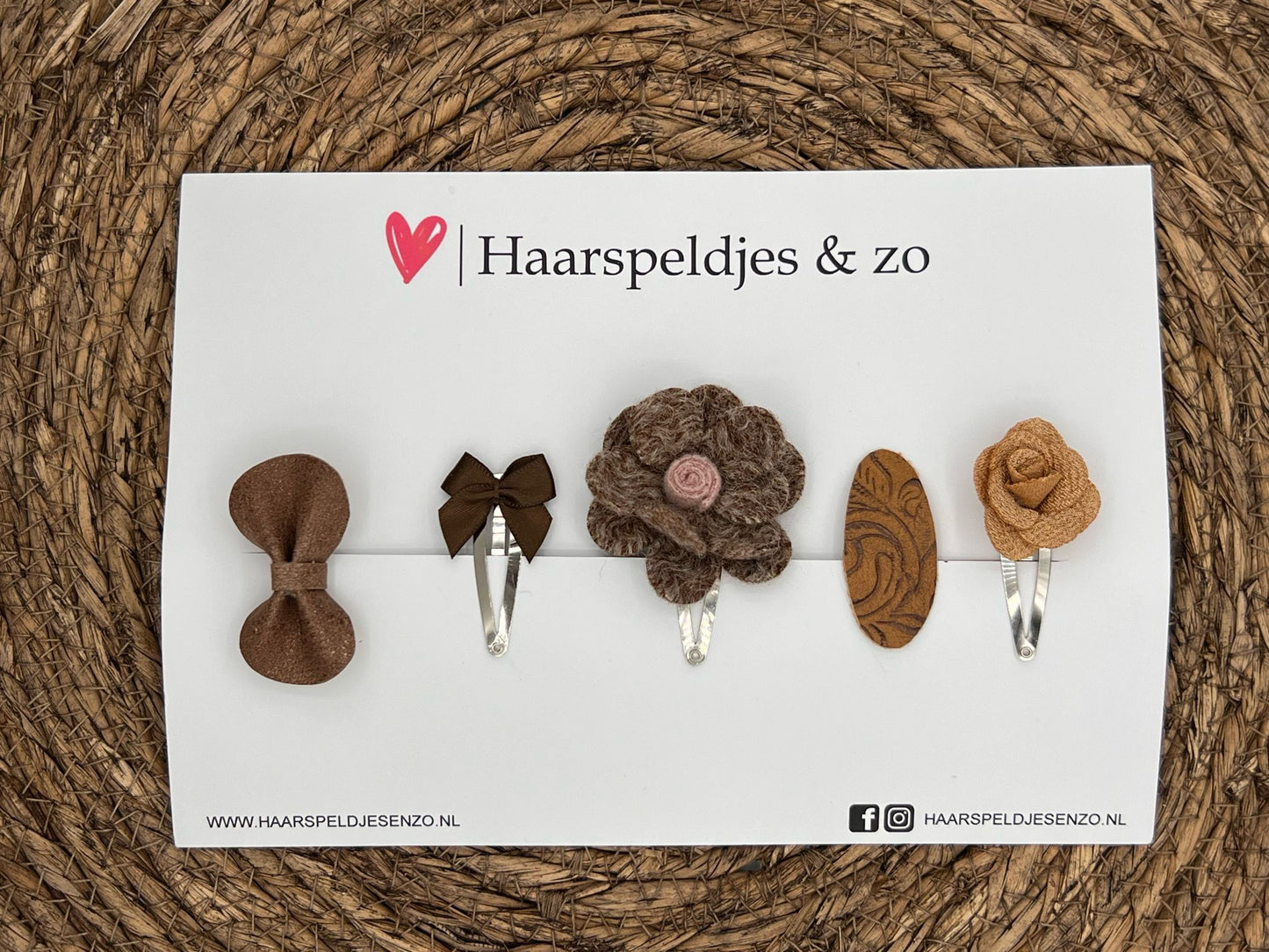 Try-out mix 22 - mix van verschillende speldjes - bruin - 4 cm speldjes