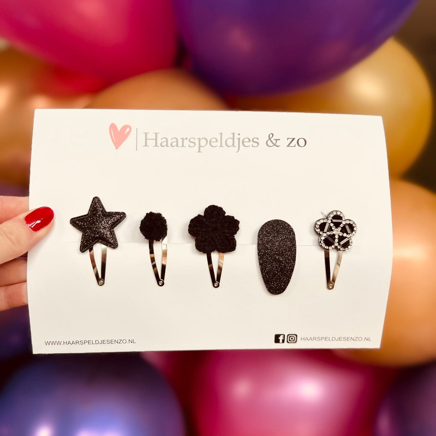 Try-out mix - application - mix of different pins - flowers - 4 cm pins - Christmas - holidays - glitter - shiny - black