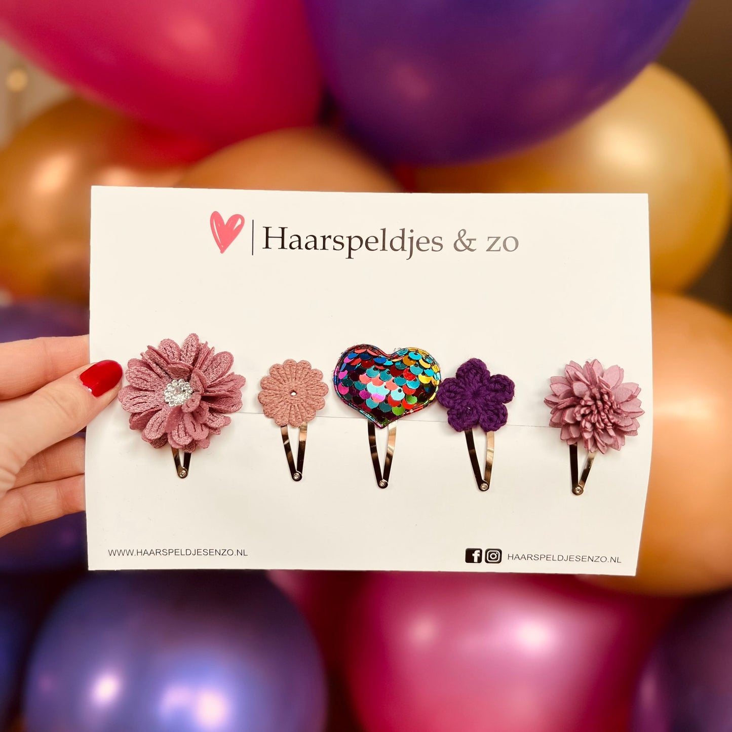 Try-out mix - application - mix of different pins - flowers - 4 cm pins - Christmas - holidays - glitter - shiny - purple