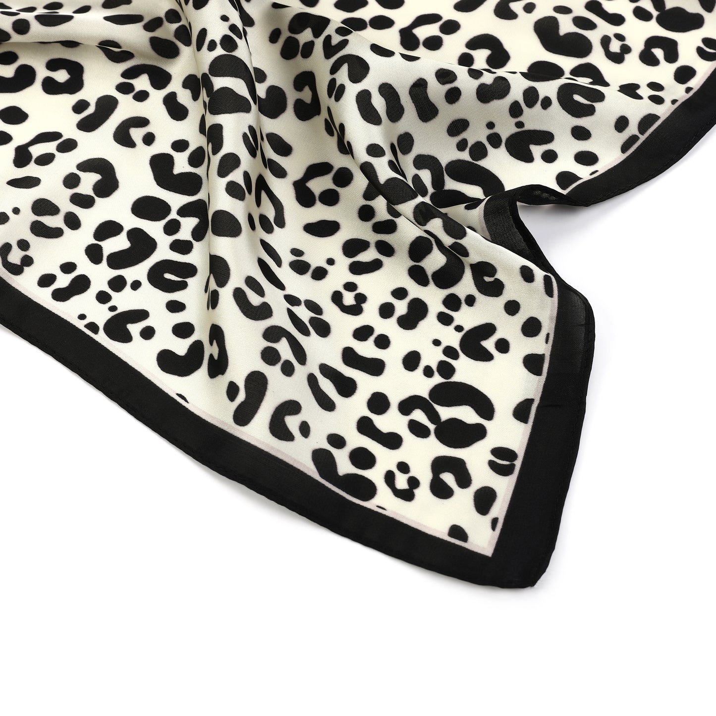 Écharpe femme - mini-écharpe - mode femme - foulard carré - effet satiné - imprimé léopard - noir