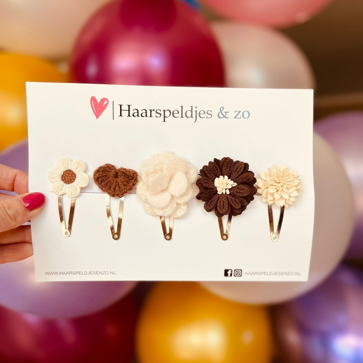Try-out mix - mix van verschillende speldjes - bloemetjes - 5 cm speldjes - beige/bruin