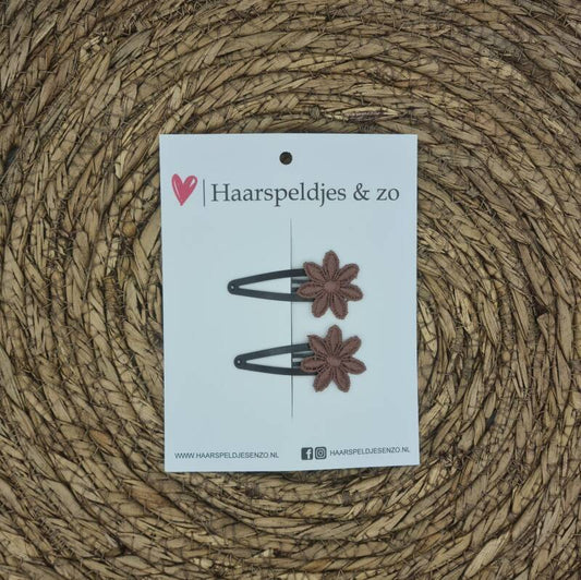 Haarspeldje Flower - bloemetjes - bruin — 3 cm / zwart