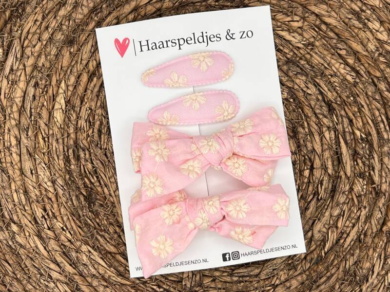 Haarstrik Flo setje 10 - set van twee strikken en twee speldjes - stof/kant - alligatorclip - babyroze