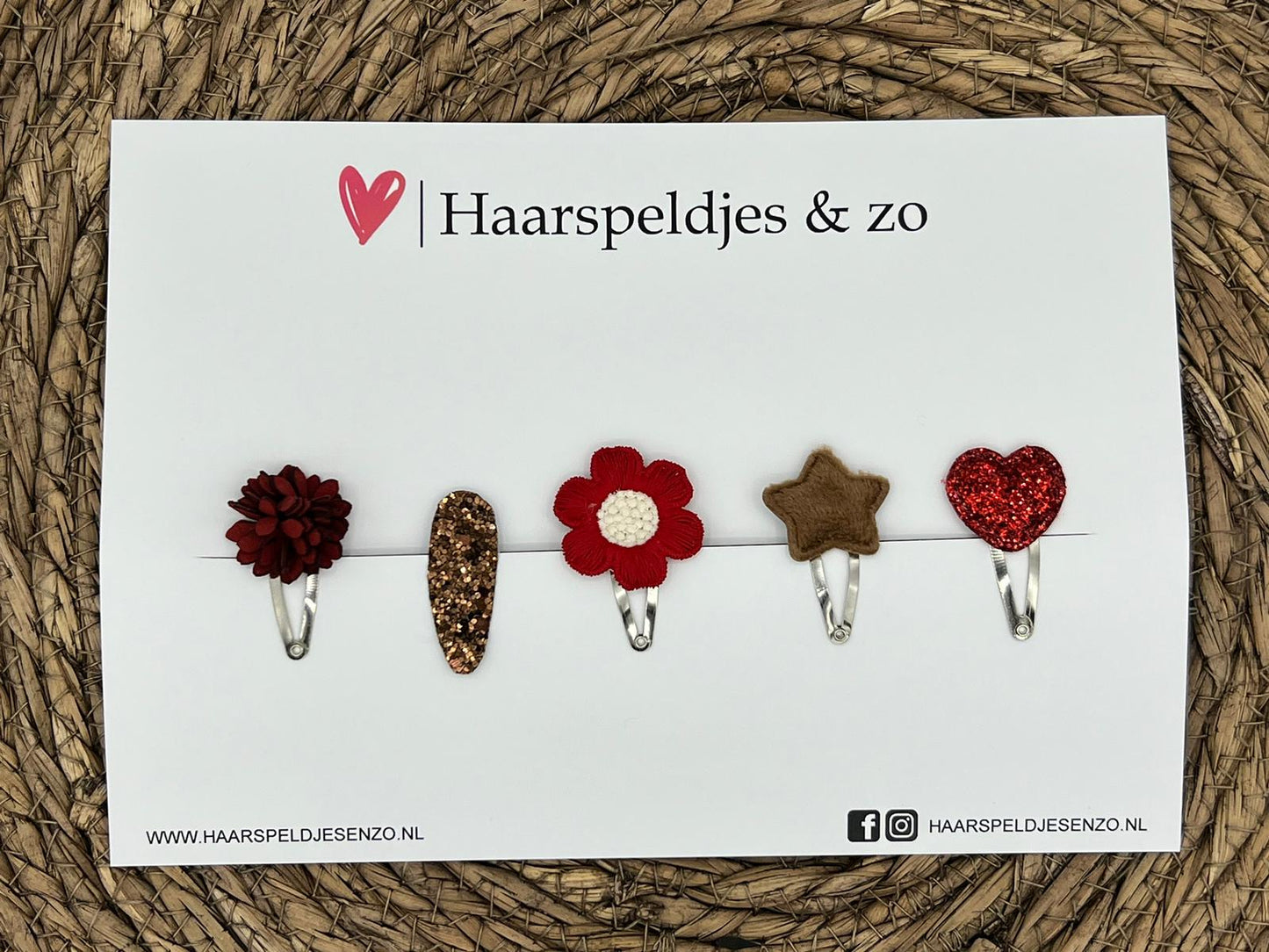 Try-out mix 30 - application - mix of different pins - red - glitter - Christmas - holidays - 3 cm pins