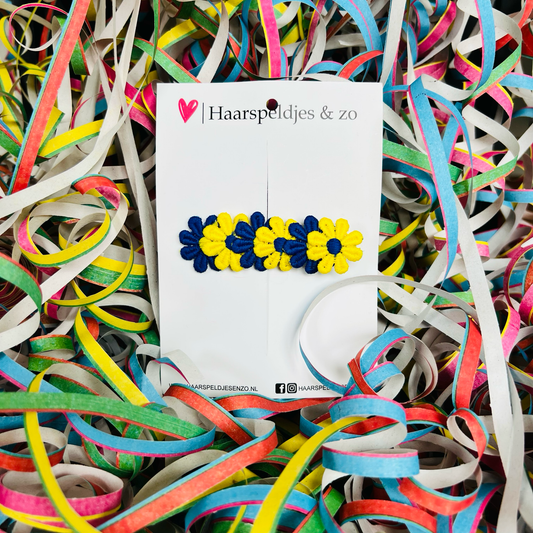 Blauw/geel (gele) madeliefjes op alligatorclip (groot) - carnaval - haaraccessoires