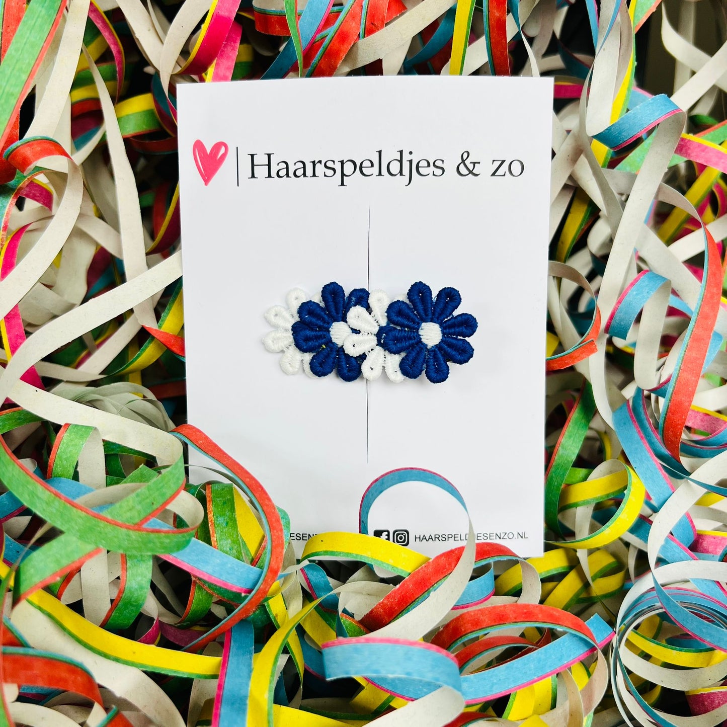 Marguerites bleues et blanches sur petite pince crocodile - carnaval - accessoires pour cheveux