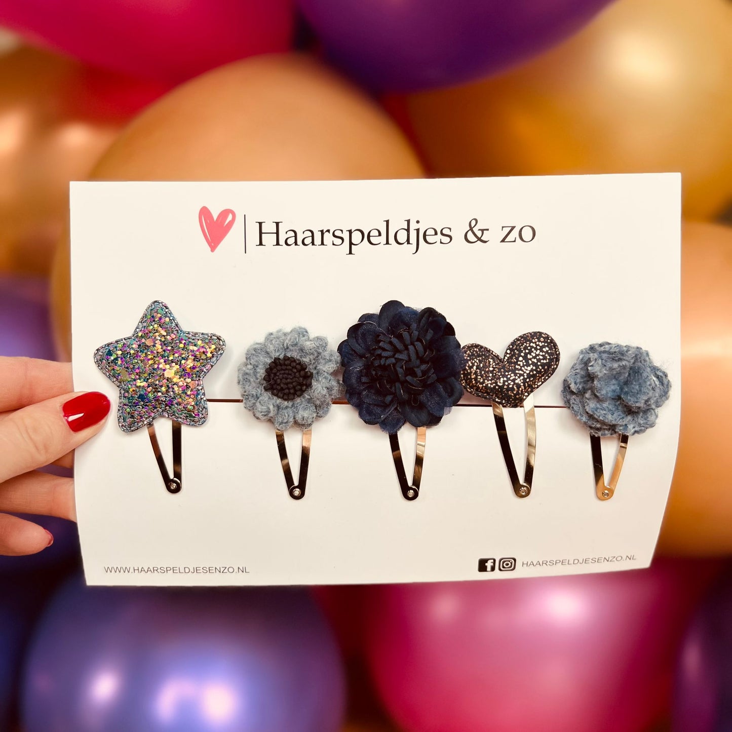 Try-out mix - application - mix of different pins - flowers - 5 cm pins - Christmas - holidays - glitter - shiny - blue