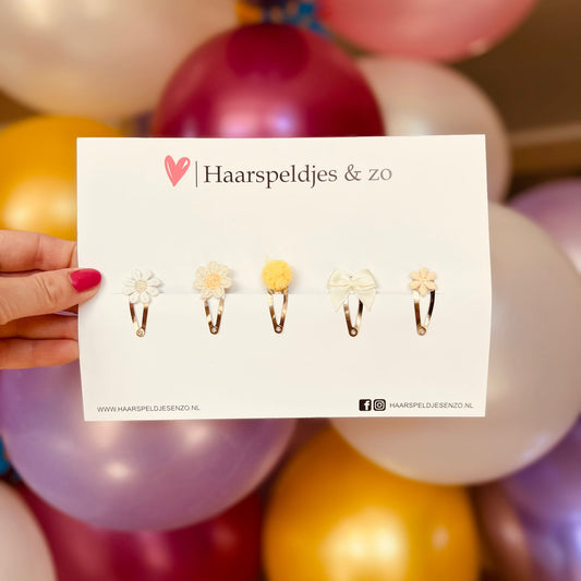 Mix d'essai - application - mélange de différentes épingles - petites fleurs - épingles de 3 cm - Noël - fêtes de fin d'année - scintillements - paillettes - beige/marron