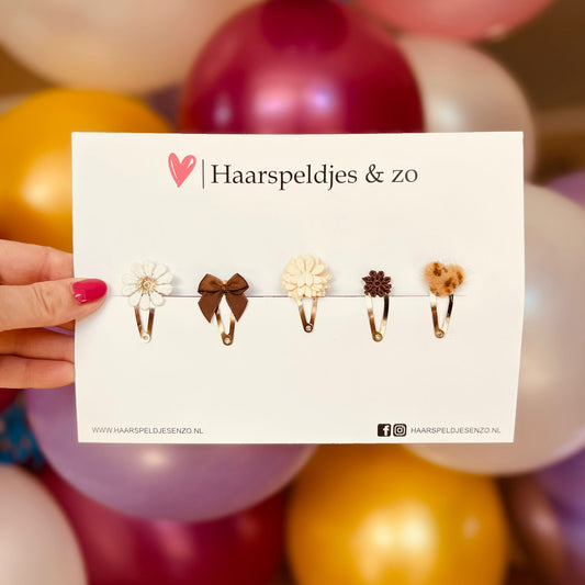 Mix d'essai - application - mélange de différentes épingles - petites fleurs - épingles de 3 cm - Noël - fêtes de fin d'année - scintillements - paillettes - beige/marron